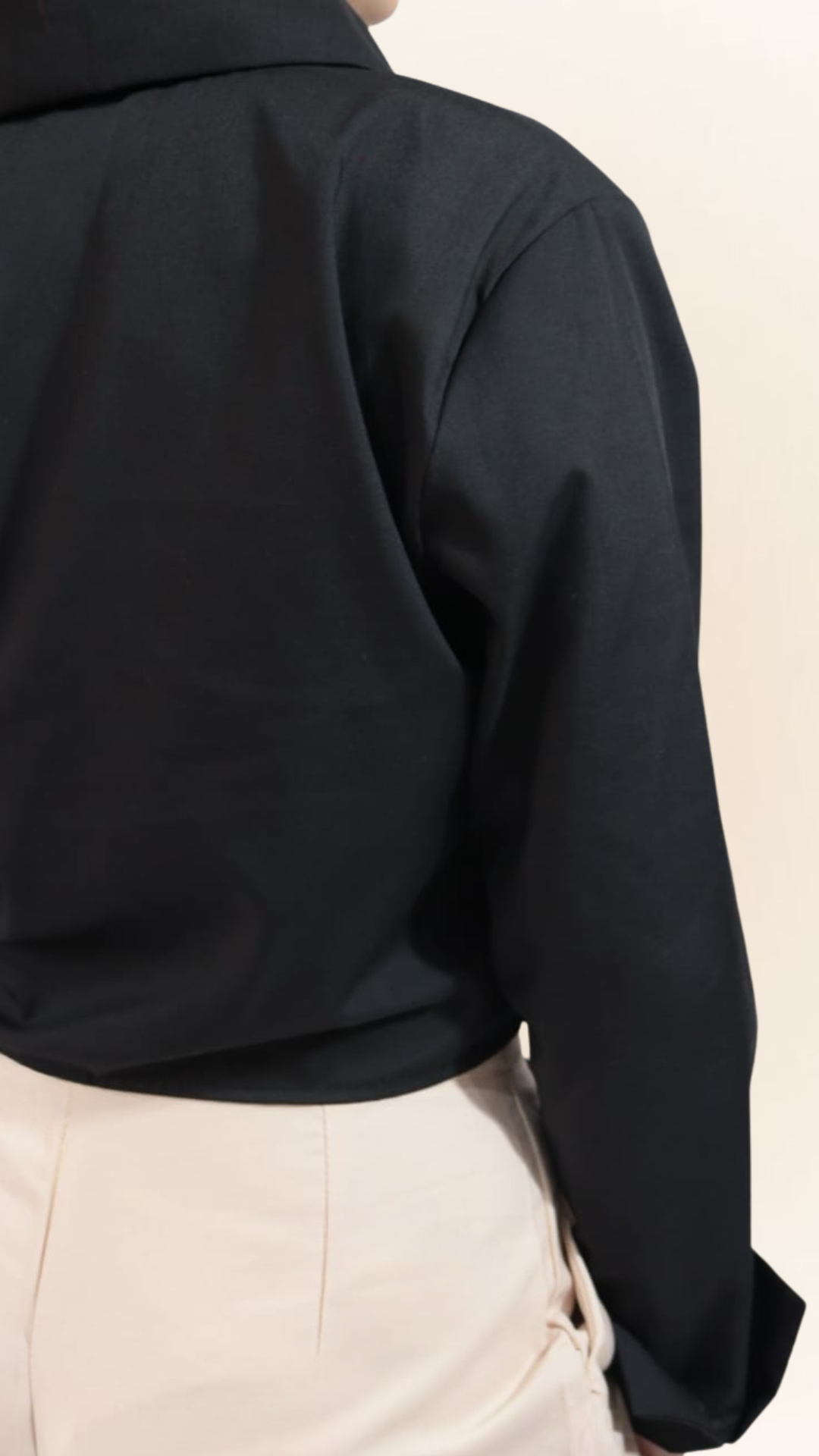 Blusa Social manga longa basica Preta