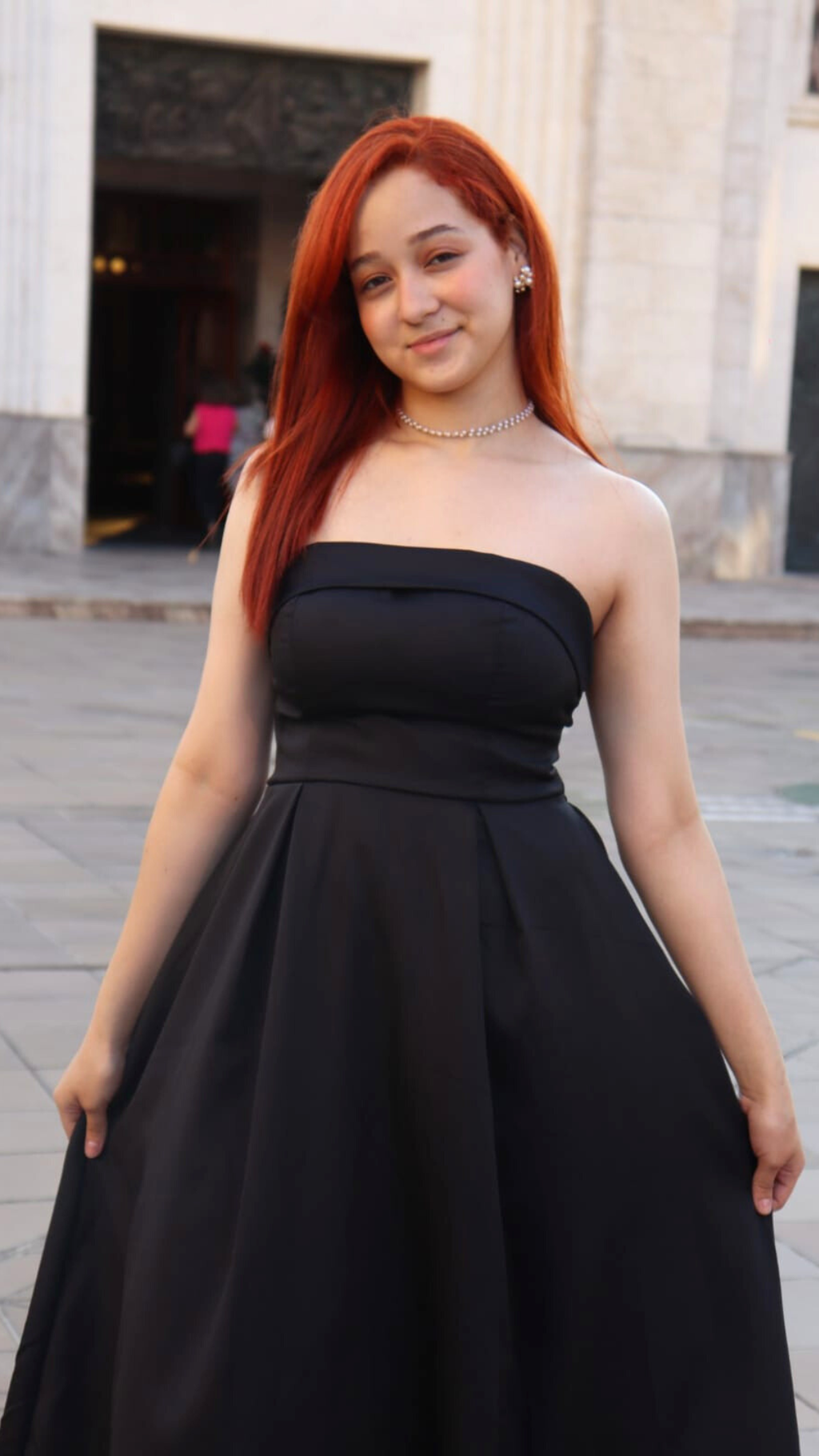 Vestido Noir Elegance