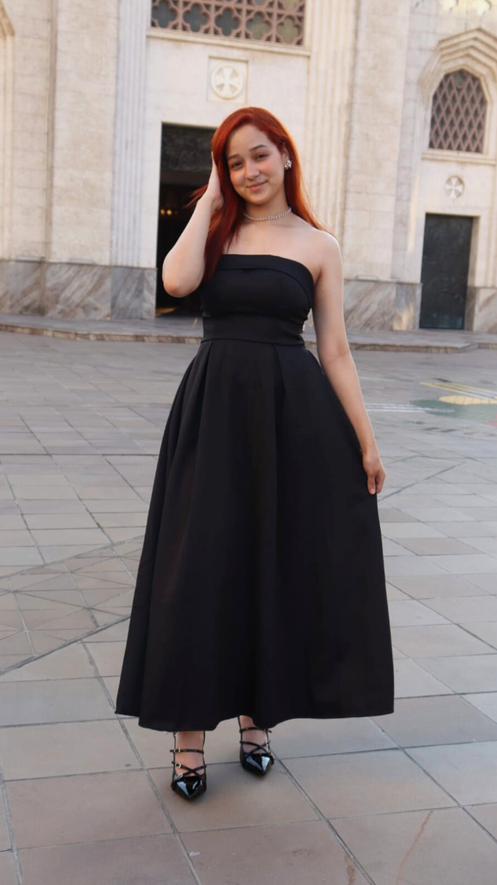 Vestido Noir Elegance
